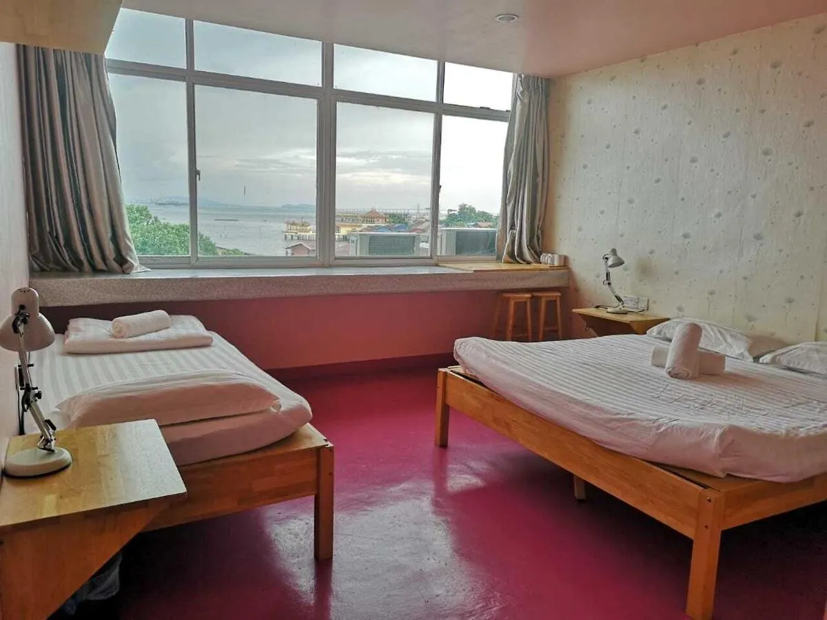 Sim cityStay George Town Hostel