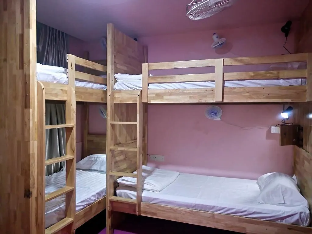 Sim cityStay George Town 0*,  Malezja