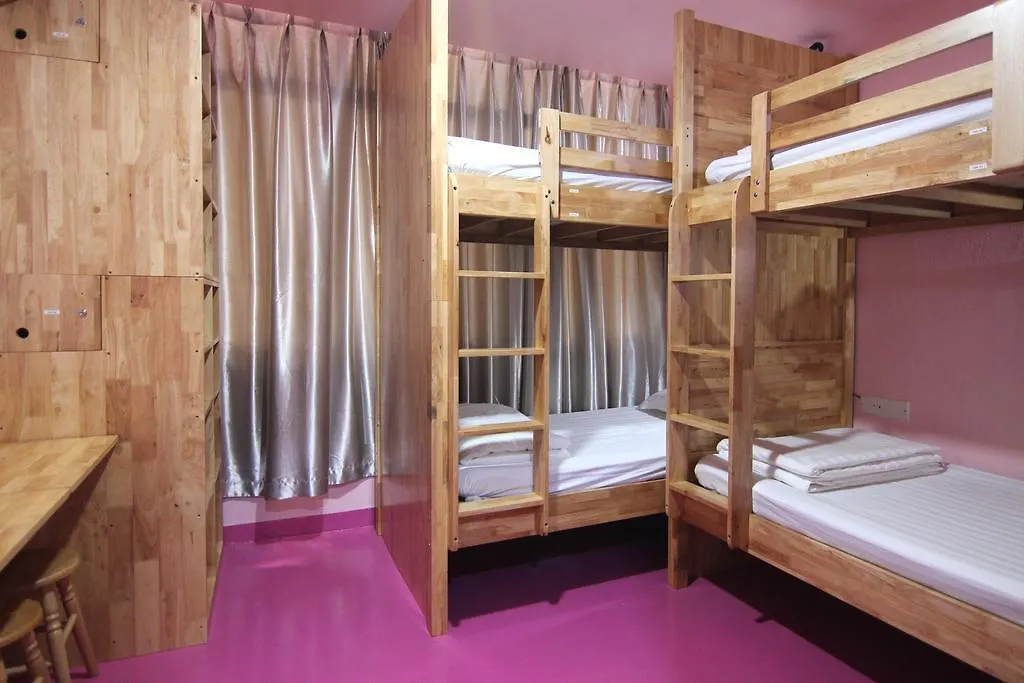 Sim cityStay George Town Hostel