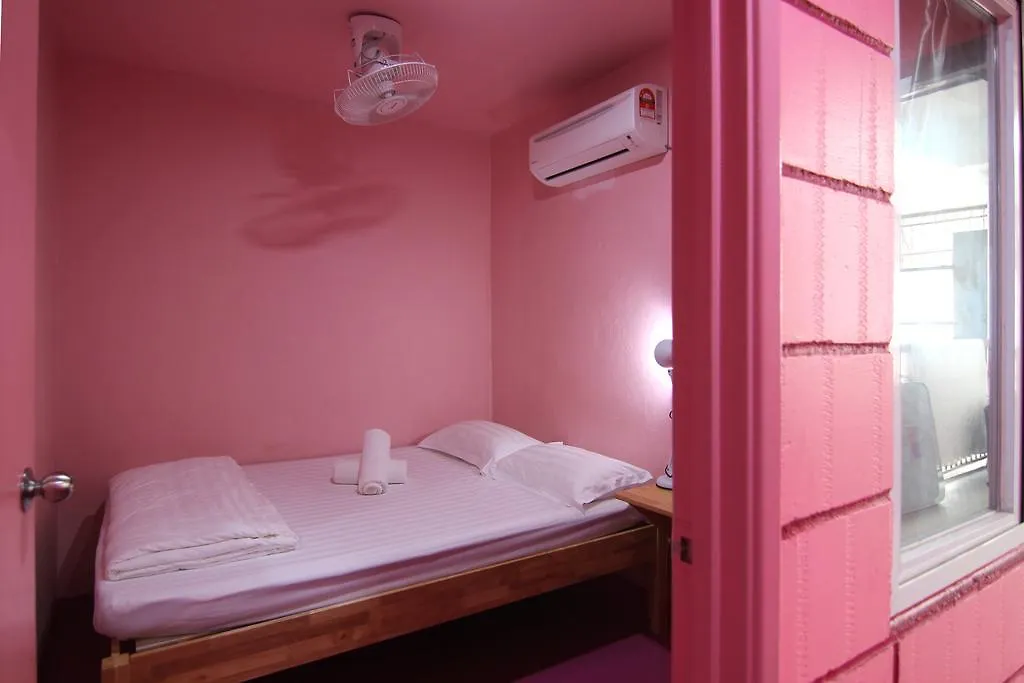 Sim cityStay George Town Hostel
